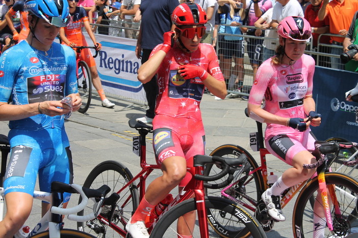 Saluzzo, partenza del Giro d'Italia Women