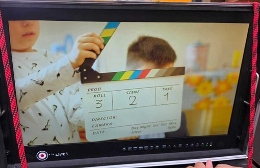 Ad Alba il cinema si fa in classe: i bambini delle scuole Rodari e Montessori diventano troupe cinematografica per due cortometraggi originali Ad Alba il cinema si fa in classe: i bambini delle scuole Rodari e Montessori diventano troupe cinematografica per due cortometraggi originali
