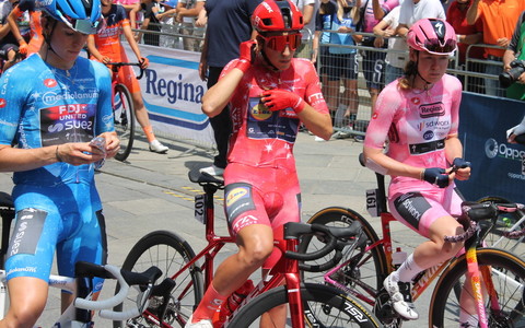 Saluzzo, partenza del Giro d'Italia Women