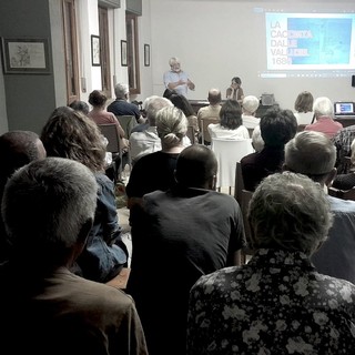Viola Frazione Castello: un successo la presentazione del libro “La Ricostruzione”