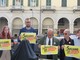 Flashmob per l'Iran libero e democratico: velata e poi svelata la statua di Ulisse a Cuneo