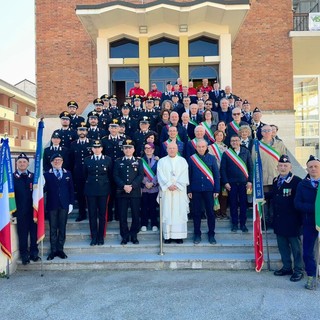 I Carabinieri di Bra al precetto pasquale nella chiesa dell'istituto Salesiano San Domenico Savio