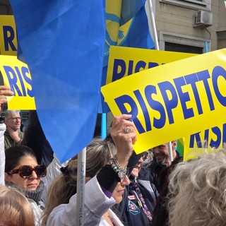 Una immagine di archivio di una protesta di medici e infermieri