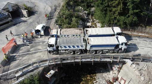 Limone Piemonte, riapre il ponte sul torrente Vermenagna in località Limonetto Limone Piemonte, riapre il ponte sul torrente Vermenagna in località Limonetto