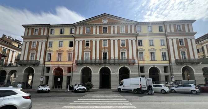 "Venite a Dogliani che siete morti": a giudizio per la violenta aggressione fuori dal locale "Venite a Dogliani che siete morti": a giudizio per la violenta aggressione fuori dal locale