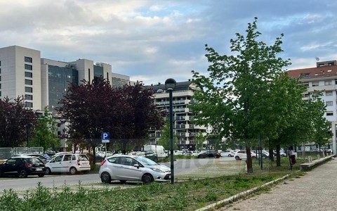 Cuneo, la zona dell'Agorà nel mirino dei ladri: forzati almeno sei garage nella notte