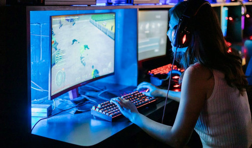 L'amica condannata per gli ammanchi ne avrebbe giocato una parte rilevante all'interno di sale giochi L'amica condannata per gli ammanchi ne avrebbe giocato una parte rilevante all'interno di sale giochi