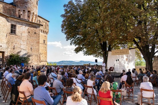 Premio Roddi, oltre 820 poesie da tutta Italia per la 31ª edizione: la novità è l'incontro con lo scrittore Bruno Tognolini Premio Roddi, oltre 820 poesie da tutta Italia per la 31ª edizione: la novità è l'incontro con lo scrittore Bruno Tognolini