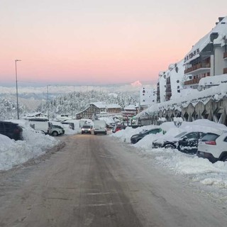 Traffico verso Prato Nevoso in tilt: anche domenica strada aperta ma con limitazioni