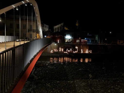 Il presepe con il nuovo ponte Odasso Il presepe con il nuovo ponte Odasso