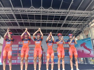 Saluzzo, partenza del Giro d'Italia Women
