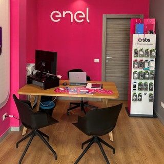 Enel a aderisce a "La Mela di Aism": doppio appuntamento nel Cuneese Enel a aderisce a "La Mela di Aism": doppio appuntamento nel Cuneese
