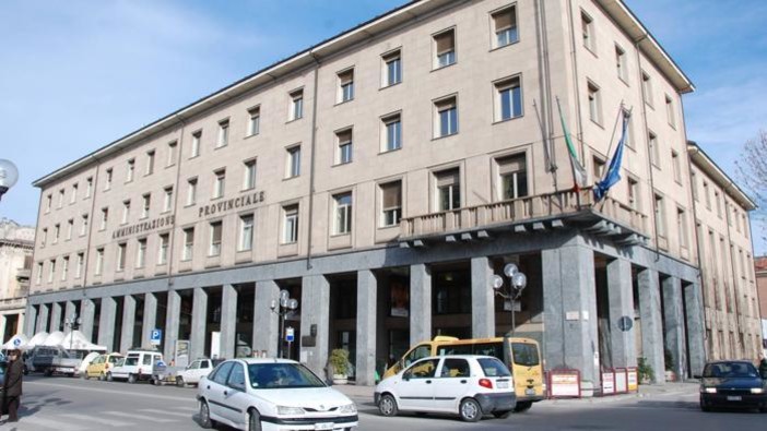 Cuneo, abbattimento del Provveditorato: Provincia e Comune discuteranno il futuro dei dipendenti