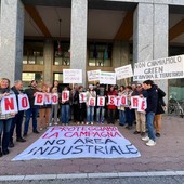 "No al biodigestore di Ruata Eandi": il Comitato in presidio davanti alla Provincia [VIDEO]