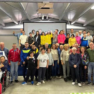 Un momento della polentata solidale di Demonte organizzata dal Lions Club