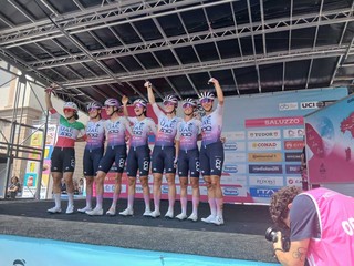 Saluzzo, partenza del Giro d'Italia Women
