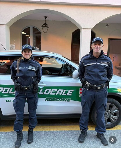 Robilante, aggredisce la moglie e minaccia i vigili con un cacciavite: arrestato 50enne Robilante, aggredisce la moglie e minaccia i vigili con un cacciavite: arrestato 50enne