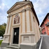 L'esterno della cappella di San Rocco dopo il restauro L'esterno della cappella di San Rocco dopo il restauro