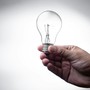 Come consumare meno energia elettrica in casa: strategie semplici per tagliare la bolletta Come consumare meno energia elettrica in casa: strategie semplici per tagliare la bolletta
