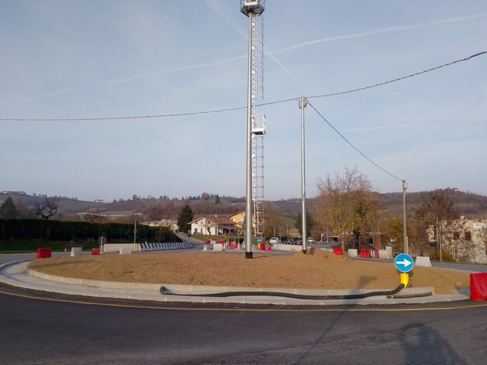 Proseguono i lavori per la sistemazione definitiva della rotatoria in località Olle a Vicoforte