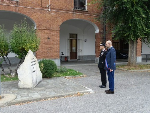 La Provincia di Cuneo ha reso omaggio agli uomini dell’Arma deceduti nell’esplosione del casolare nel veronese La Provincia di Cuneo ha reso omaggio agli uomini dell’Arma deceduti nell’esplosione del casolare nel veronese