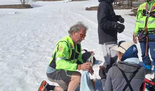 Recuperati i due escursionisti bloccati sul ghiaccio sopra Chiappera [VIDEO]