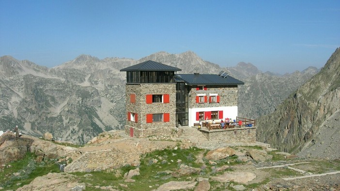 Il rifugio Remondino Il rifugio Remondino