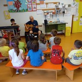 &quot;Grazie a Ricky e nonno Uccio  per aver portato la musica alla scuola dell'infanzia di Vicoforte&quot;