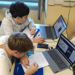 Dal virtuale alla realtà: il Denina Pellico Rivoira di Saluzzo scopre il mondo della robotica educativa