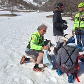 Recuperati i due escursionisti bloccati sul ghiaccio sopra Chiappera [VIDEO]
