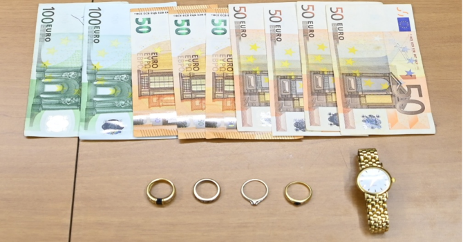 Morozzo, si finge commissario per derubare un'anziana in casa sua: arrestato dalla Polizia un 37enne Morozzo, si finge commissario per derubare un'anziana in casa sua: arrestato dalla Polizia un 37enne
