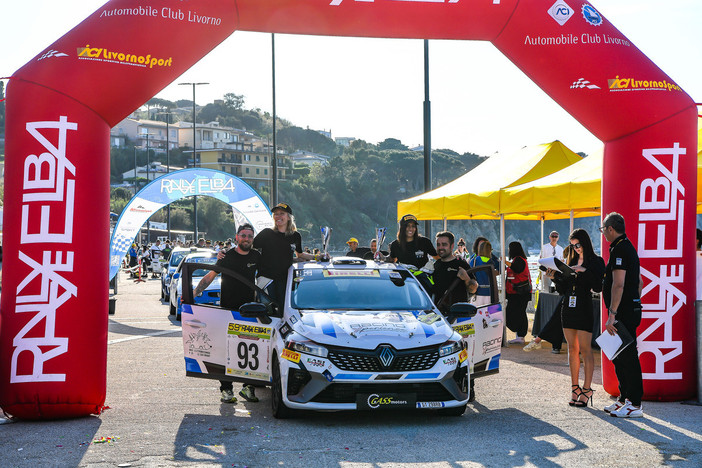 RALLY / Serena Manca e Arianna Genaro salutano con il sorriso l’Isola d’Elba: terzo posto nella prima tappa dell'IRC