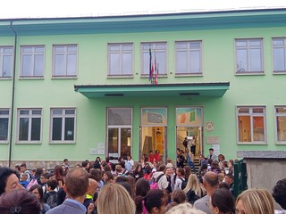 Primo giorno di scuola all'Istituto Comprensivo di Cuneo Oltrestura Primo giorno di scuola all'Istituto Comprensivo di Cuneo Oltrestura