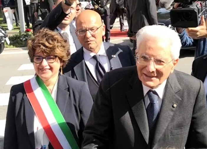 La celebrazione della Liberazione il 25 aprile 2023 con il sopralluogo del Presidente della Repubblica Sergio Mattarella accolto dalla sindaca Roberta Robbione La celebrazione della Liberazione il 25 aprile 2023 con il sopralluogo del Presidente della Repubblica Sergio Mattarella accolto dalla sindaca Roberta Robbione