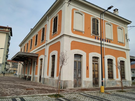 Al Comune di Dronero 500.000 euro per completare la rigenerazione dell'ex stazione ferroviaria Al Comune di Dronero 500.000 euro per completare la rigenerazione dell'ex stazione ferroviaria