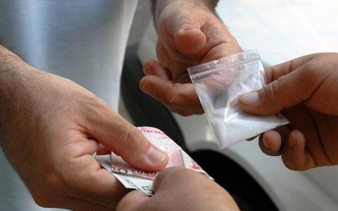 “Dire no alla droga”, a Boves incontro con l'esperto Enrico Comi