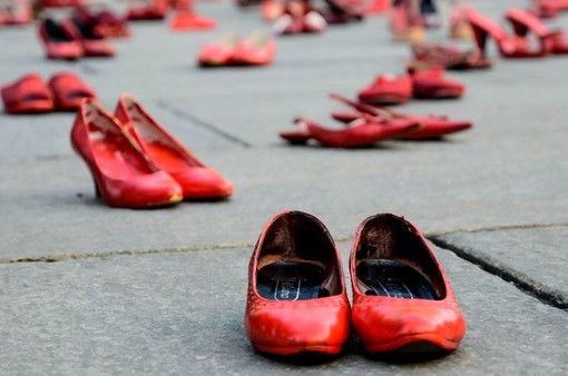 Giornata contro la violenza sulle donne: &quot;Le leggi necessarie ma non sufficienti: in Italia, nell’ultimo anno è stata uccisa una donna ogni tre giorni&quot;
