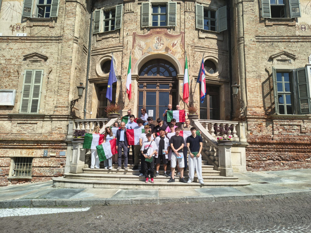 Studenti spagnoli ricevuti in Comune a Bra Studenti spagnoli ricevuti in Comune a Bra