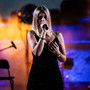 Sara Naldi ha aperto il concerto di Serena Brancale tra emozioni e applausi Sara Naldi ha aperto il concerto di Serena Brancale tra emozioni e applausi