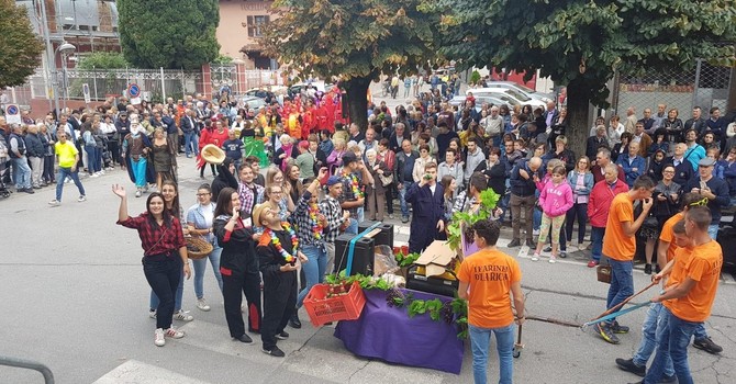 A Carrù è nel pieno svolgimento a Sagra dell'Uva A Carrù è nel pieno svolgimento a Sagra dell'Uva