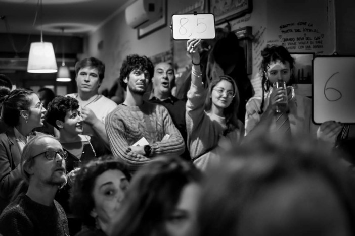 Manta, arriva il primo Poetry Slam del Saluzzese: tre minuti a testa e solo la forza delle parole
