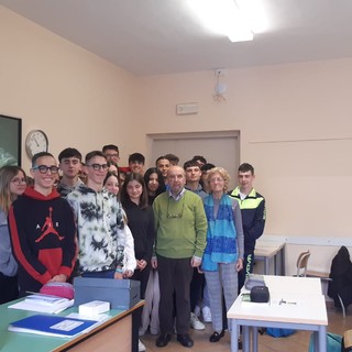 Studenti dell'Eua Arimondi di Savigliano e Racconigi incontrano i poeti Scommegna e Dallorto Peroni