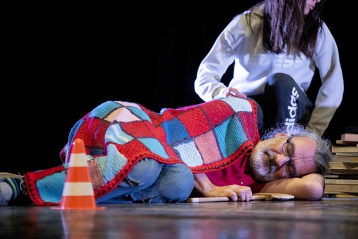 “Quale tempesta ti ha portato qui?”: debutto bovesano allo studio teatrale