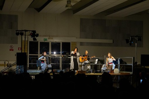 “Madamé – La musica è viva”: ottimo riscontro di pubblico per lo spettacolo andato in scena a Roccavione