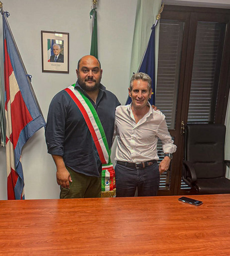 Il Direttore Generale di Azienda Zero, Massimo D’Angelo, e il sindaco Paolo Radosta Il Direttore Generale di Azienda Zero, Massimo D’Angelo, e il sindaco Paolo Radosta