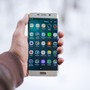 Dal ritrovamento di uno smartphone in uso al collaboratore il processo in corso davanti al Tribunale di Cuneo