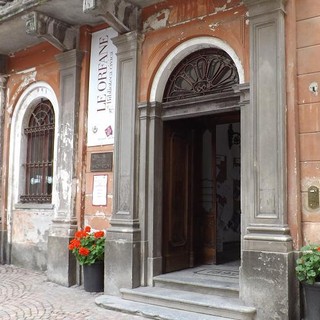 Saluzzo, pausa estiva per la Biblioteca civica