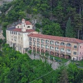 Il Santuario di Santa Lucia nella splendida foto di Samuele Silva Il Santuario di Santa Lucia nella splendida foto di Samuele Silva