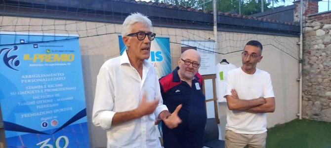 Da sinistra: Giorgio Salomone, Willi Rosso (presidente Volley Busca femminile), e  Alessandro Marino