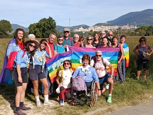 Gli scout di Saluzzo alla Marcia della Pace Perugia-Assisi: "Artigiani di pace" in cammino Gli scout di Saluzzo alla Marcia della Pace Perugia-Assisi: "Artigiani di pace" in cammino